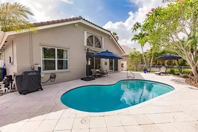 180 SW 167th Ave, Pembroke Pines, FL 33027 - Photo 25