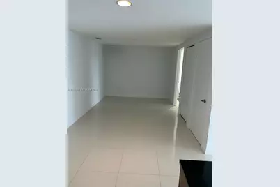 495 Brickell Ave #3203, Miami, FL 33131 - Photo 5