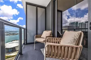159 NE 6th St, Miami, FL 33132 - Photo 3