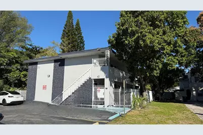 42 SW 14th St #103, Dania Beach, FL 33004 - Photo 1