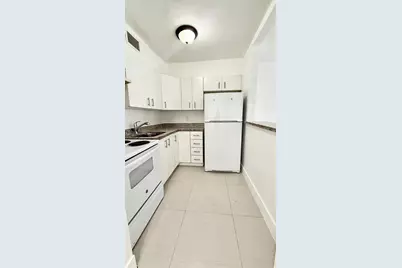 42 SW 14th St #103, Dania Beach, FL 33004 - Photo 9