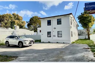 584 NW 30th St #3, Miami, FL 33127 - Photo 9