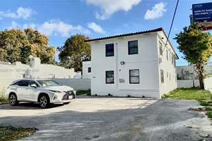 584 NW 30th St, Miami, FL 33127 - Photo 9