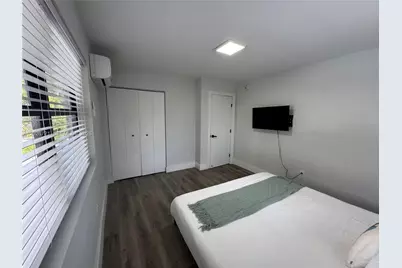584 NW 30th St #3, Miami, FL 33127 - Photo 5