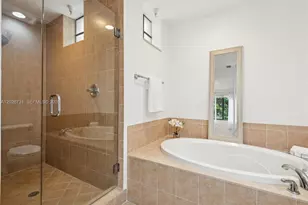 2925 NW 126th Ave, Sunrise, FL 33323 - Photo 9