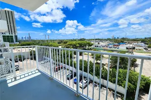 16465 NE 22nd Ave, North Miami Beach, FL 33160 - Photo 17