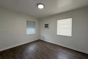 535 SW 7th St, Miami, FL 33130 - Photo 3