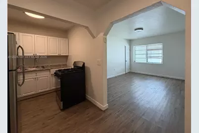 535 SW 7th St #4, Miami, FL 33130 - Photo 3