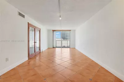 6801 Indian Creek Dr #602, Miami Beach, FL 33141 - Photo 9