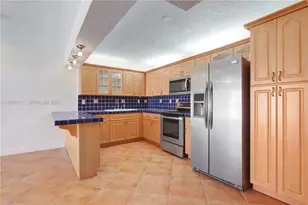 6801 Indian Creek Dr, Miami Beach, FL 33141 - Photo 5