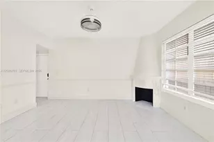 610 8th St, Miami Beach, FL 33139 - Photo 5