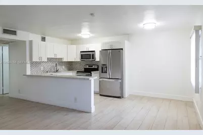 850 SW 133rd Ter #105B, Pembroke Pines, FL 33027 - Photo 9