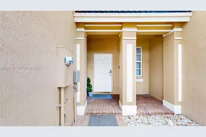 11866 SW 152nd Pl, Miami, FL 33196 - Photo 5