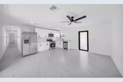 4986 Fairway Ct #4986, Lehigh Acres, FL 33171 - Photo 3