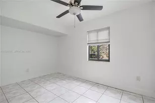 821 NW 36th Ave, Miami, FL 33125 - Photo 21