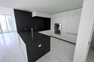 300 Biscayne Blvd Way, Miami, FL 33131 - Photo 3