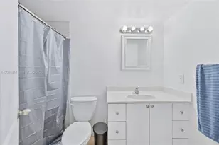 9445 SW 76th St, Miami, FL 33173 - Photo 5