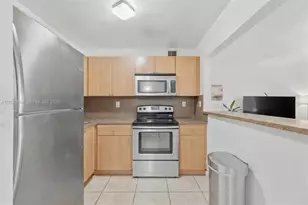 9445 SW 76th St, Miami, FL 33173 - Photo 1