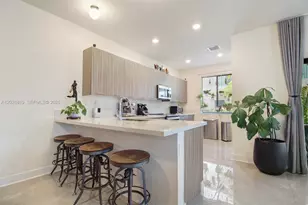 4718 NW 83rd Pkwy, Doral, FL 33166 - Photo 13