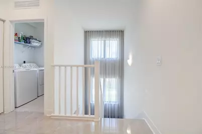 4718 NW 83rd Pkwy, Doral, FL 33166 - Photo 27