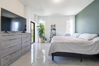 4718 NW 83rd Pkwy, Doral, FL 33166 - Photo 19