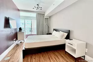 60 SW 13th St, Miami, FL 33130 - Photo 17
