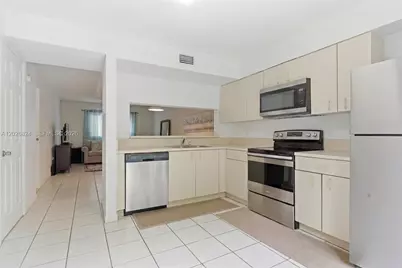 8240 SW 149th Ct #7-201, Miami, FL 33193 - Photo 5