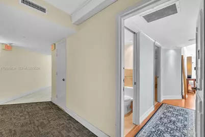 2750 NE 183rd St #1801, Aventura, FL 33160 - Photo 7
