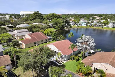 10639 Lago Welleby Dr, Sunrise, FL 33351 - Photo 59