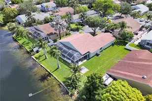 10639 Lago Welleby Dr, Sunrise, FL 33351 - Photo 67