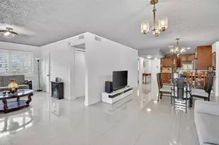 8941 S Hollybrook Blvd, Pembroke Pines, FL 33025 - Photo 13