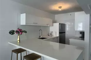 100 Lincoln Rd, Miami Beach, FL 33139 - Photo 3