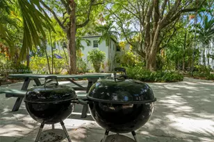 5590 SW 78th St, Miami, FL 33143 - Photo 13