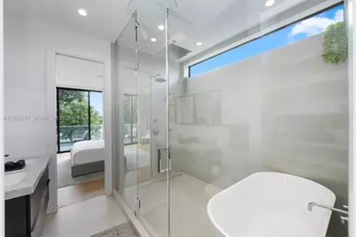 80 NW 45th St, Miami, FL 33127 - Photo 15