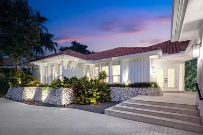 7155 E Lago Dr, Coral Gables, FL 33143 - Photo 1