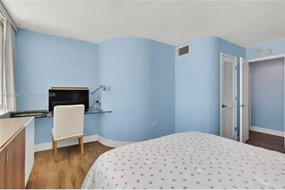7135 Collins Ave #1124, Miami Beach, FL 33141 - Photo 25