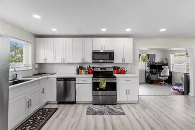 1870 SW 42nd Ter #0, Fort Lauderdale, FL 33317 - Photo 23