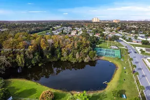11349 Carriage Dr, Orlando, FL 32837 - Photo 37