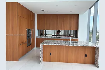 175 SE 25 Road #901, Miami, FL 33129 - Photo 7