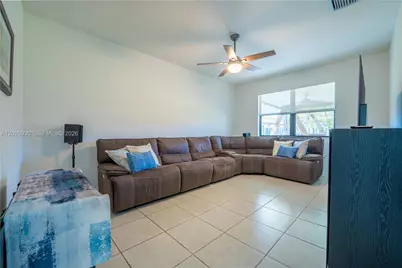 2588 SE 2nd St, Homestead, FL 33033 - Photo 13