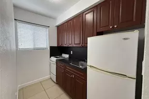 421 SW 6th St, Miami, FL 33130 - Photo 3