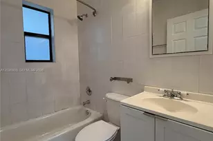 421 SW 6th St, Miami, FL 33130 - Photo 7