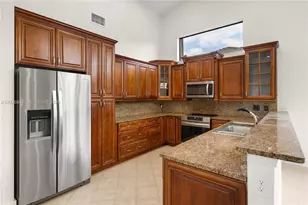 1087 Deerwood Ln, Weston, FL 33326 - Photo 3