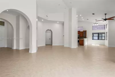 1087 Deerwood Ln, Weston, FL 33326 - Photo 13