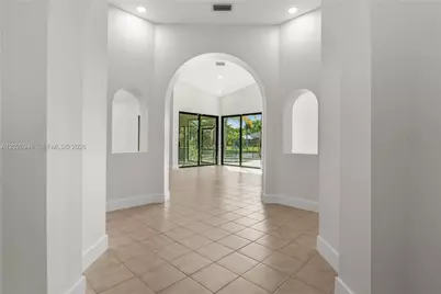 1087 Deerwood Ln, Weston, FL 33326 - Photo 7