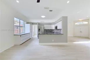 16204 Opal Creek Dr, Weston, FL 33331 - Photo 11