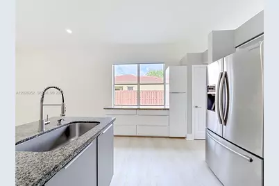 16204 Opal Creek Dr, Weston, FL 33331 - Photo 15