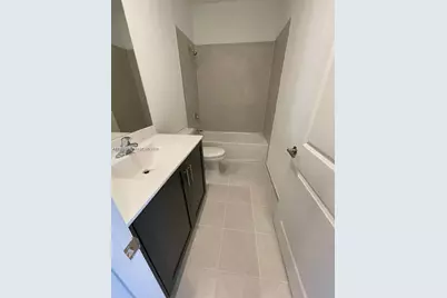 2634 SE 11th Ct #2634, Homestead, FL 33035 - Photo 13