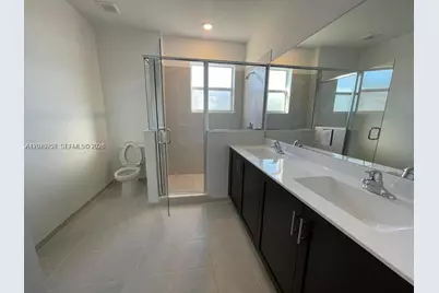 2634 SE 11th Ct #2634, Homestead, FL 33035 - Photo 17
