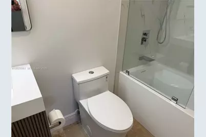 540 Brickell Key Dr #410, Miami, FL 33131 - Photo 11